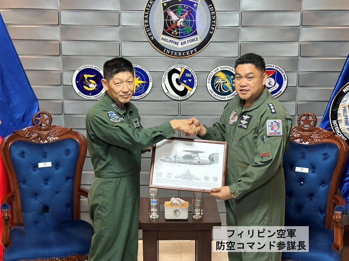 JASDF_PAO's tweet photo. ７月２日、空自のＥ－２Ｄが初めてフィリピンに寄航しました。日米豪共同訓練( #SC26 )に参加する警戒航空団第６０３飛行隊は、フィリピンに立ち寄り、同国空軍との専門家交流を実施しました。
#空自 は今後もフィリピン空軍との防衛協力・交流を推進し、 #FOIP の実現に寄与してまいります。🇯🇵🇵🇭 https://t.co/ERkAEnKV9o