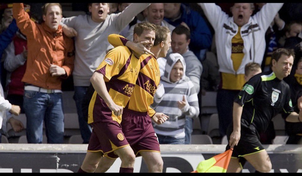 SteelmenHistory's tweet photo. #OTD 3 July 2007 Motherwell manager Mark McGhee signed forward Chris Porter on a free transfer from Oldham Athletic. 

Chris scored 18 goals in his first season at Fir Park.

He later moved to Derby County in February 2009 for £400,000 after scoring 23 goals in 59 League appearances for the ‘Well.

https://t.co/QI5IiK5KrE

#heritagematters