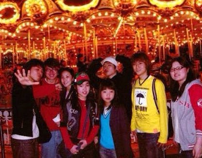 kengselyn's tweet photo. so when dara, jiyong, youngbae, minzy and hyunseung went to lotte world during trainee days, jiyong made baby minzy cry 😭😭😆 but he apologized to her immediately 😭 he's sooo 😭 https://t.co/nC1mvb1owH