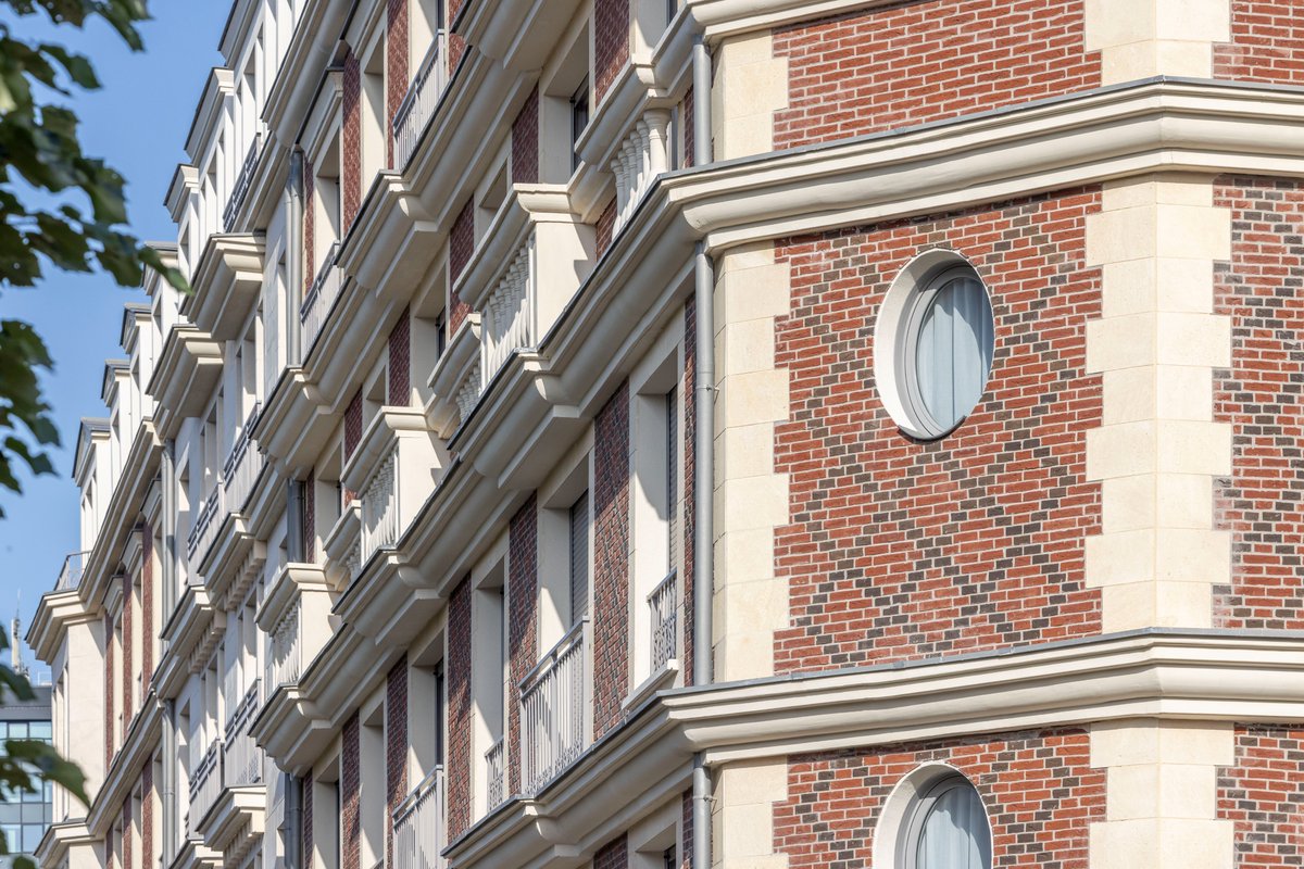 arthurweidmann1's tweet photo. L'Ilot Sartoris à La Garenne Colombes, ensemble comprenant deux résidences, livré en 2025.

Archi : Agence Haour https://t.co/Gtp9nuMZdp