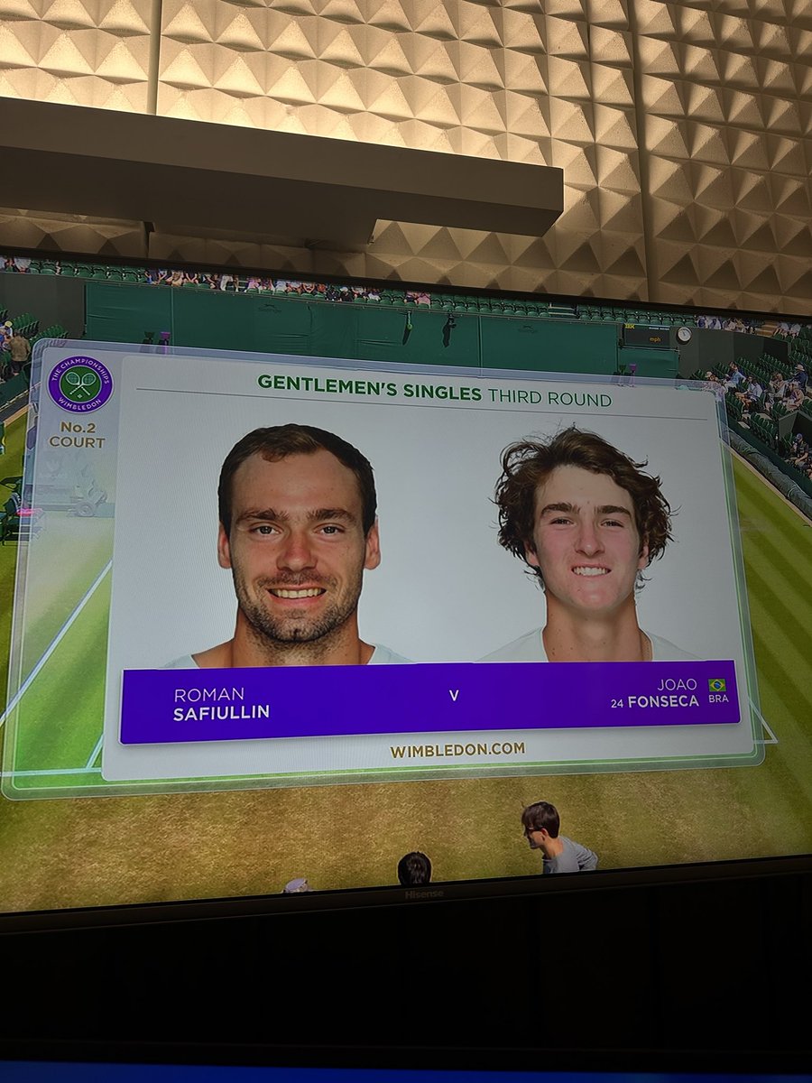 josemorgado's tweet photo. Starting my day at the booth with Fonseca vs. Safiullin. 

The broadcaster director is loving @bonfatenis’ hair. https://t.co/ijEqV0v1mq
