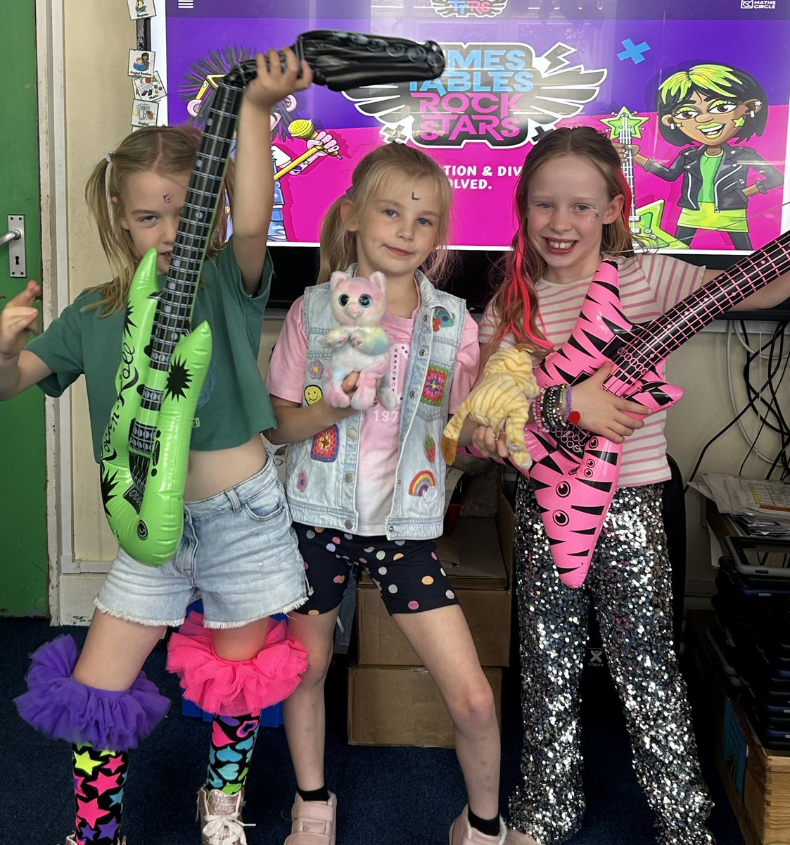 tankersleyspy3's tweet photo. We really enjoyed dressing up for our special TT Rockstars day and celebrating our amazing progress in learning the times tables since September. 
Well done everybody! 🎶🎶 https://t.co/0HqCBTfX4x