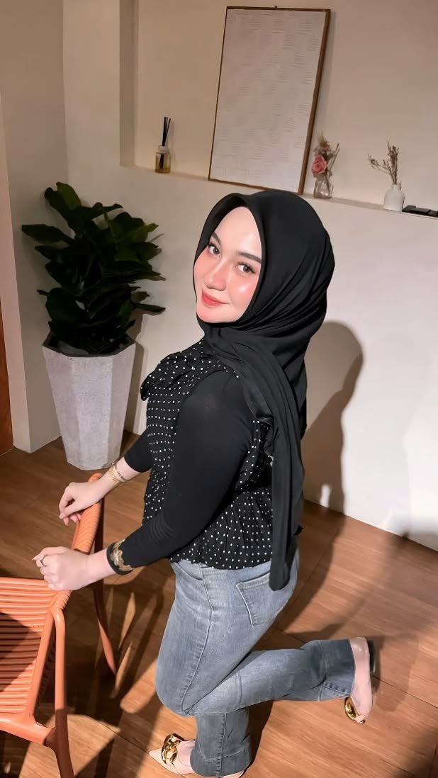 OtonsOyoy65151's tweet photo. hijab yg lagi rame https://t.co/ipCuEGbdZT