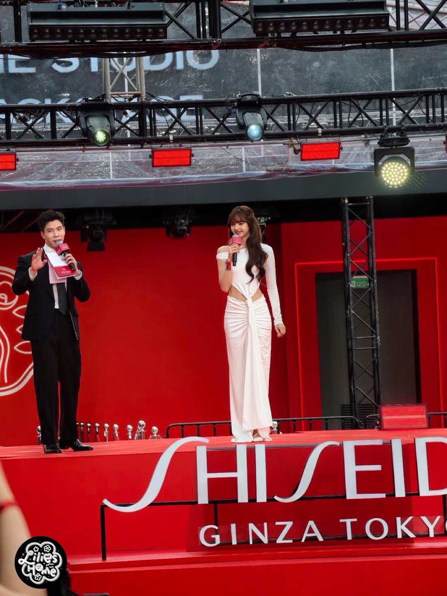 LiliesHome_'s tweet photo. นางฟ้ามาพบปะประชาชนแล้วค่ะ✨

@wearelloud @SHISEIDO_brand @centralwOrld

LISA ULTIMUNE STUDIO BKK
#LISAxSHISEIDO
#LISAwithULTIMUNE
#ULTIMUNESTUDIOatCENTRALWORLD
#ShiseidoThailand
🧁❤️ https://t.co/609FIUO22l