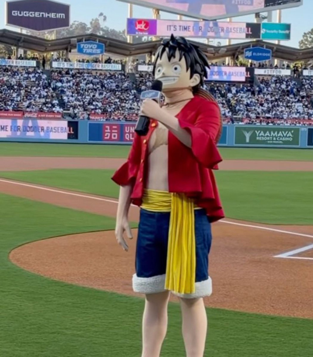 Dexerto's tweet photo. The LA Dodgers held a One Piece giveaway where fans received exclusive Monkey D. Luffy cards and his iconic straw hat

Some are already selling for $2000 on eBay, but scalpers were kicked out of the stadium https://t.co/rlCKlHW932