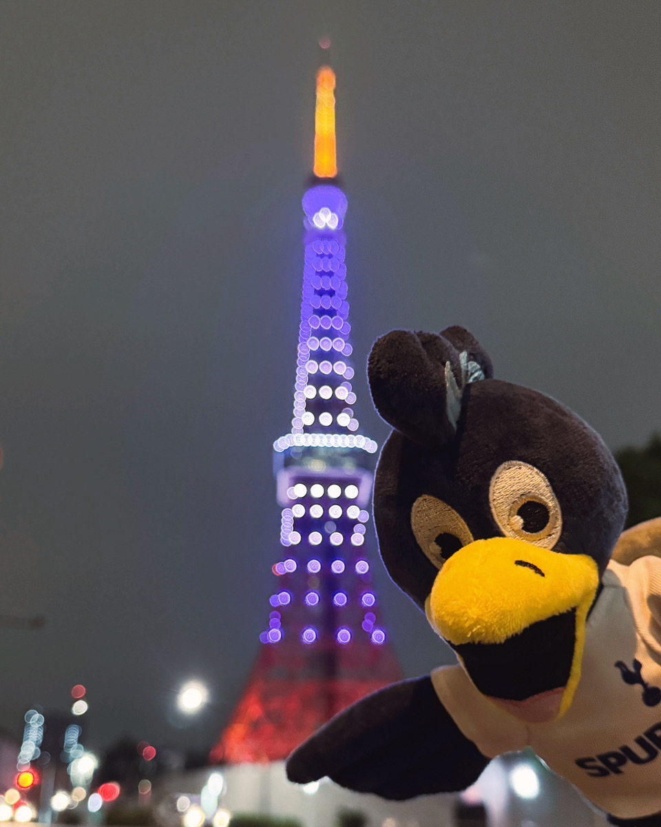 Spurs__JPN's tweet photo. 日本のみんな、東京に来ているよ🗼🇯🇵
いつ来てもすごい街だね🌃

チャーピーより🤍

#SpursJP https://t.co/9bJofFr0ig