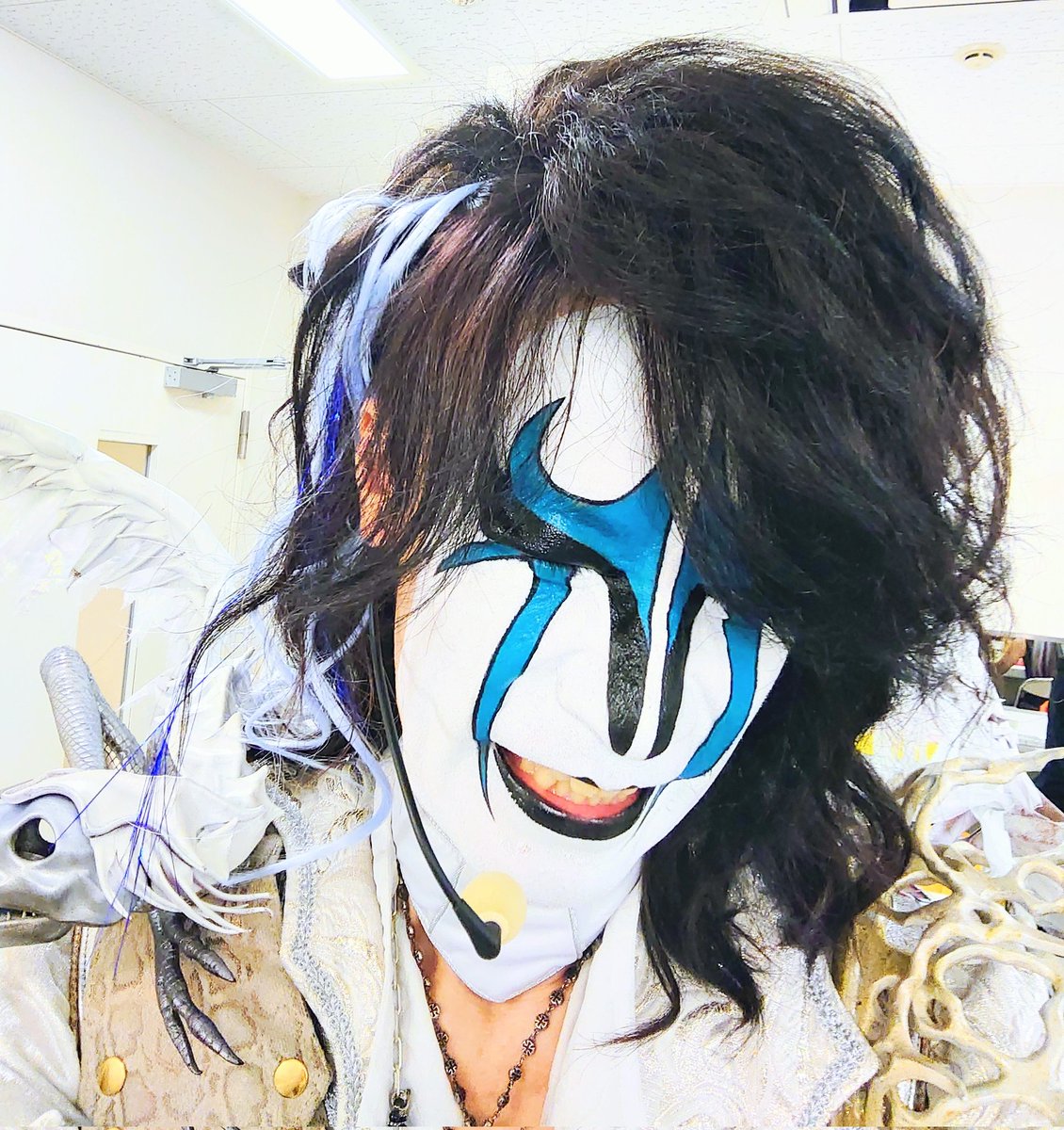 LUKETAKAMURA412's tweet photo. 名古屋も錯覚する(笑)位良かった！連日凄い盛り上がりなので、人気があると勘違いするところだったぜ(,,> <,,)♡気持ち引き締めて次は北の大地北海道をROCKする！楽しもう！

#聖飢魔II #ルーク篁 #髪型変えたのに写真撮り忘れたから大阪の https://t.co/55BeDqUa5x