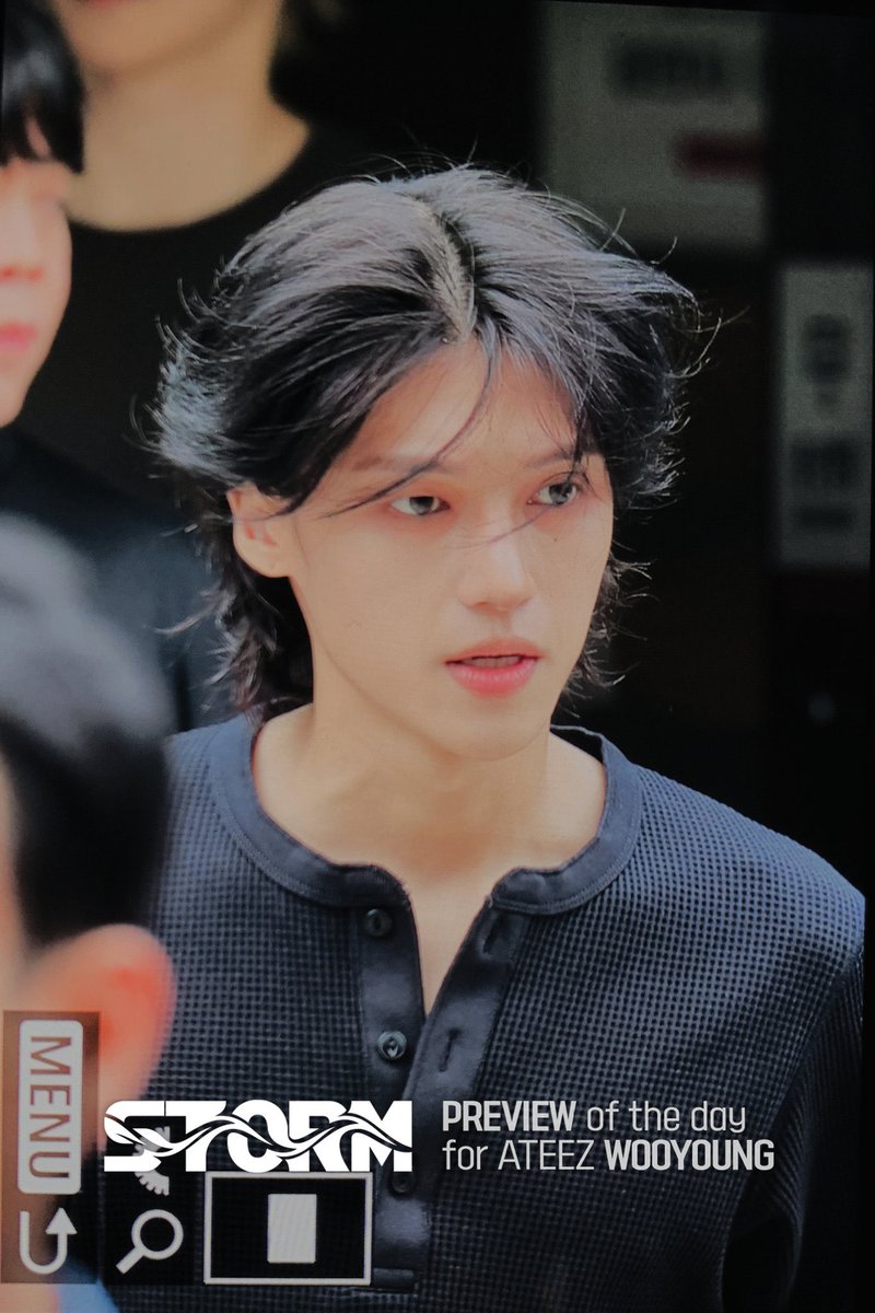 woosaneko's tweet photo. i saw these first thing after waking up and genuinely thought i was seeing a (very hot) angel https://t.co/LXlfhCXocn