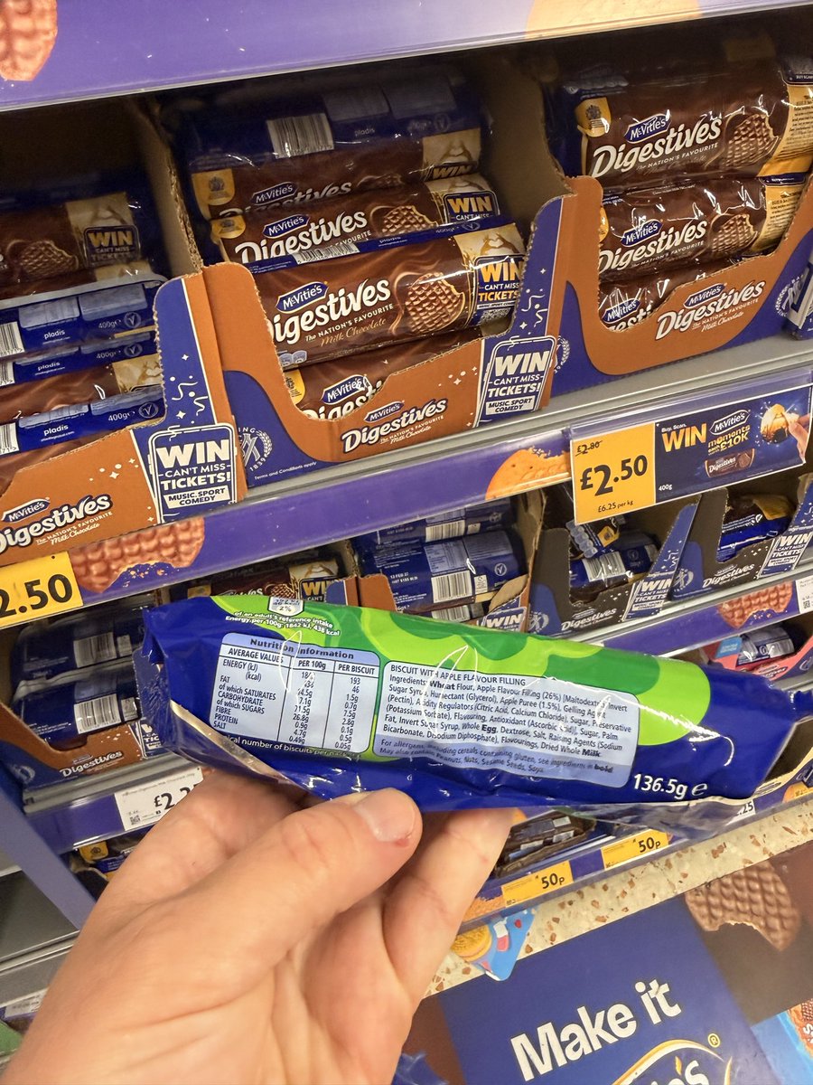 All_Things_New_'s tweet photo. McVitie’s Jammy’s Apple! 🍏 At Morrisons @McVities #mcvities #jammys #apple #biscuits #wellthisisnew https://t.co/eFVUGfPfF3