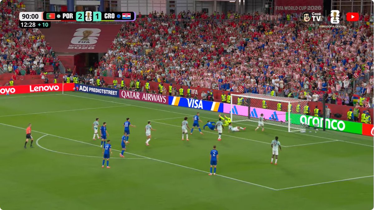 vintsvert's tweet photo. @laligafraudss Lets demystify another bullshit:

Portugal scores at 93'09
Match restarts at 95'29 (2 minutes and 20 seconds after)
Croatia scores at 102'28 (2 minutes and 19 seconds of extra extra time) https://t.co/7HBGegZVcq