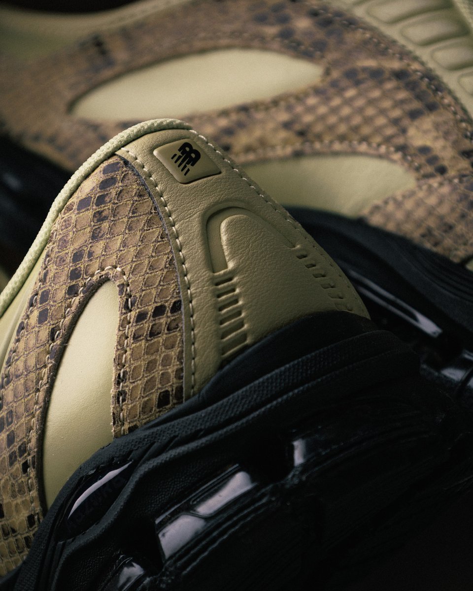 endclothing's tweet photo. New Balance is back with another unconventional hybrid. The all-new ABZORB 1890A ‘Morel’ fuses a moccasin upper with the performance of the 1890.

Now available online at END. via https://t.co/2DQ7i5CS7Y https://t.co/3f3R70Grbo
