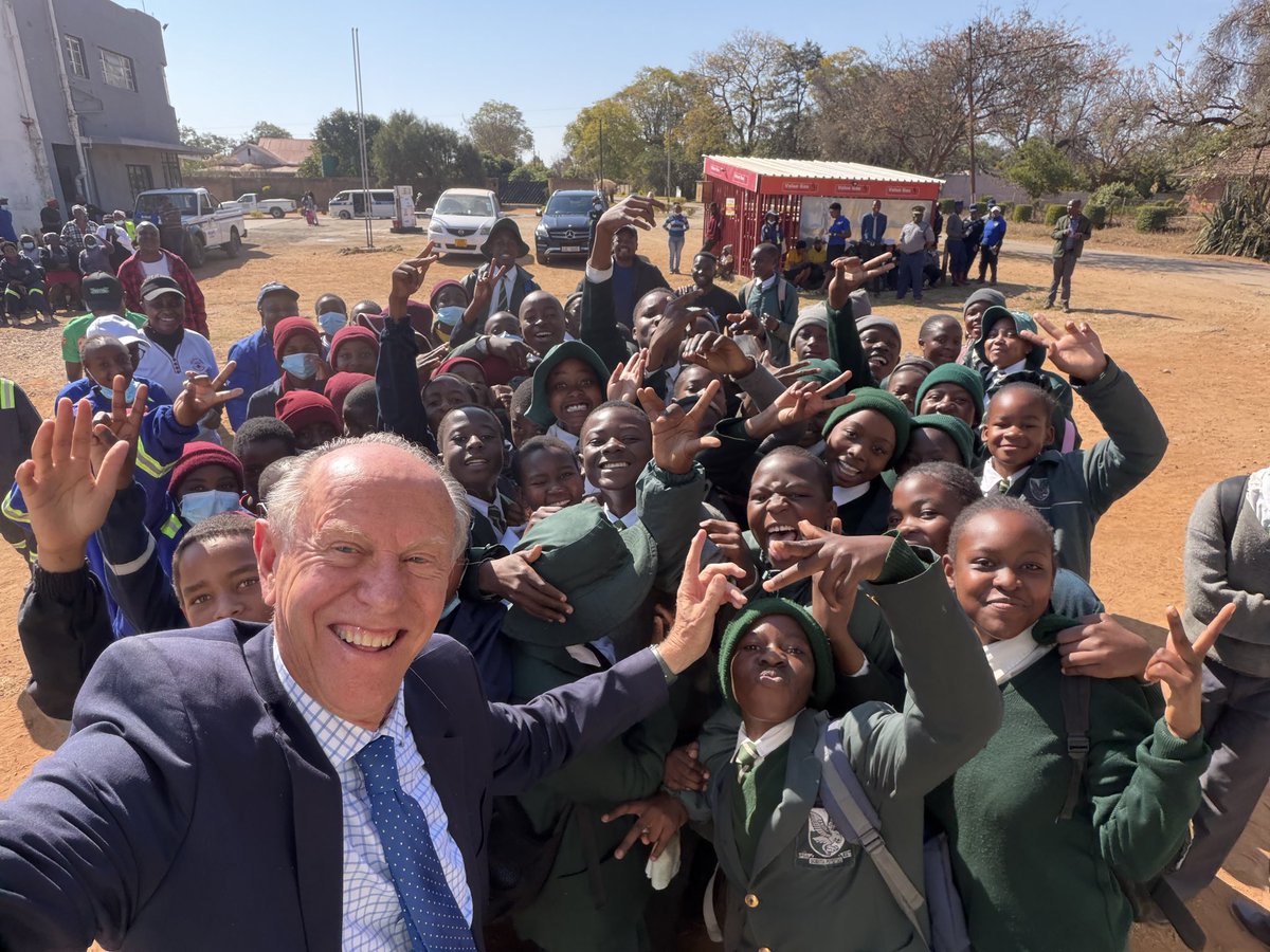 DavidColtart's tweet photo. Part of this morning was spent thanking students from Northlea and Hugh Beadle Schools in the @CityofBulawayo who participated in a clean up of Sauerstown suburb in the City.

It is wonderful to see schoolchildren, business, the elderly, Clr Adrian Moyo, the @PoliceZimbabwe and our own Cleansing Department work together to clean up our City.

In thanking them all I spoke of our vision to transform Bulawayo into the cleanest City in #Africa. We can only achieve this if each one of us - no matter how old, what our station, gender or ethnicity - work together to achieve this goal .