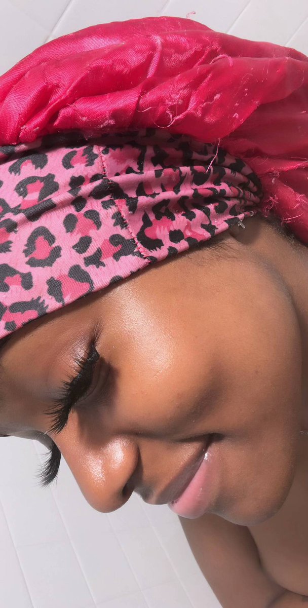 sumsexcchoc's tweet photo. smb come stuff my throat this morning and nut on my sexy face https://t.co/MyXyrMJwVK