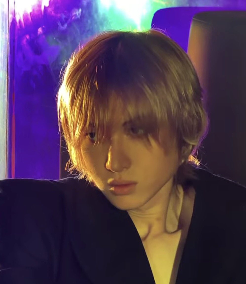 mmeowtin's tweet photo. doll face 😖 https://t.co/ySHsQaTx3l