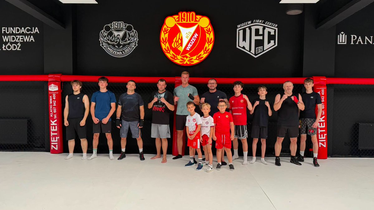Widzew_Boks's tweet photo. Grupa BOKS INTRO zaprasza na zajęcia do Widzew Fight Center. 😉🇦🇹
Nam upały nie straszne! 😎

PONIEDZIAŁEK: 17:00-18:00
ŚRODA: 16:30-17:30 https://t.co/noEODGJsBk
