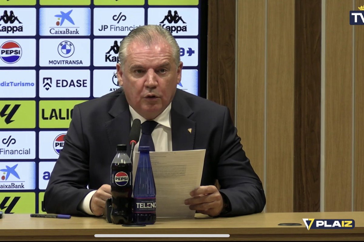 JesusAljama_'s tweet photo. 💣🟡ÚLTIMA HORA: Manuel Vizcaíno ABANDONA la presidencia del Cádiz CF

‼️Lo acaba de anunciar el directivo sevillano en rueda de prensa. https://t.co/PVLEFiLazC