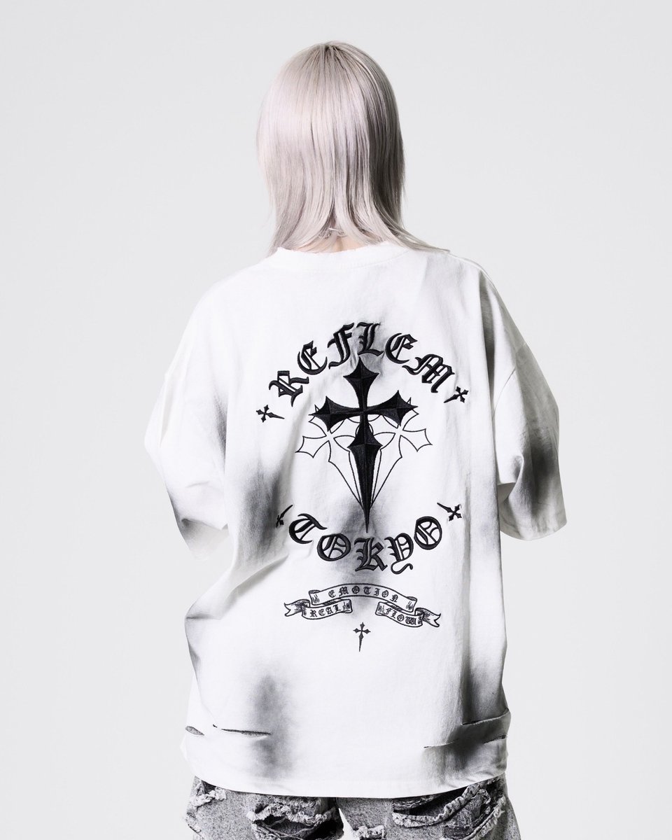 _REFLEM's tweet photo. 👁‍🗨REFLEM(レフレム)
再入荷

クロス刺繍ダメージTシャツ
¥8,250

7月4日（土）発売。
※札幌、福岡は配送遅延の為遅れる場合が御座います。

#reflem https://t.co/RinwnE62Mr