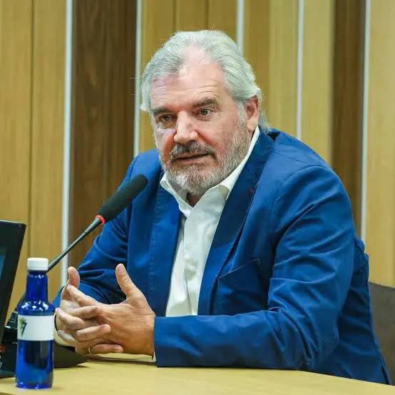 solofichajes123's tweet photo. 🚨Manuel Vizcaíno anuncia entre lágrimas su salida como presidente del @Cadiz_CF #SegundaDivision https://t.co/3YgQMhe8lh