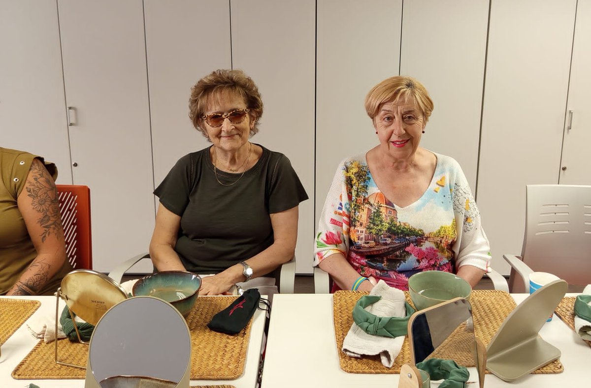chy_spa's tweet photo. Ayer tuvo lugar el taller "Autocuidado Sostenible", un encuentro muy especial que compartimos junto con otras asociaciones, en el que aprendimos a cuidar nuestra piel de una forma sostenible. https://t.co/oaUHSQpvsb