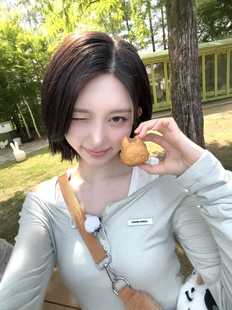 chocisongeee's tweet photo. ㅋㅋㅋㅋㅋㅋㅋㅋㅋㅋㅋㅋㅋ다들 체리 먼저 드세요ㅋㅋㅋㅋㅋㅋㅋㅋ https://t.co/KETxkXfl40