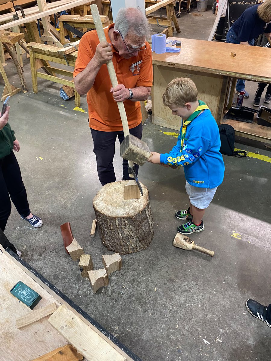 SaxonShipCo's tweet photo. We were delighted to welcome Felixstowe Beavers to the Sutton Hoo Ship on 5 June for a hands-on day of learning and discovery. #Education #Community #AncientSkills #HeritageLearning #TraditionalCraft #Boatbuilding #Volunteer #SuttonHooShip #SuttonHoo
https://t.co/36VQvtmeDK https://t.co/hYFK4nWWAb