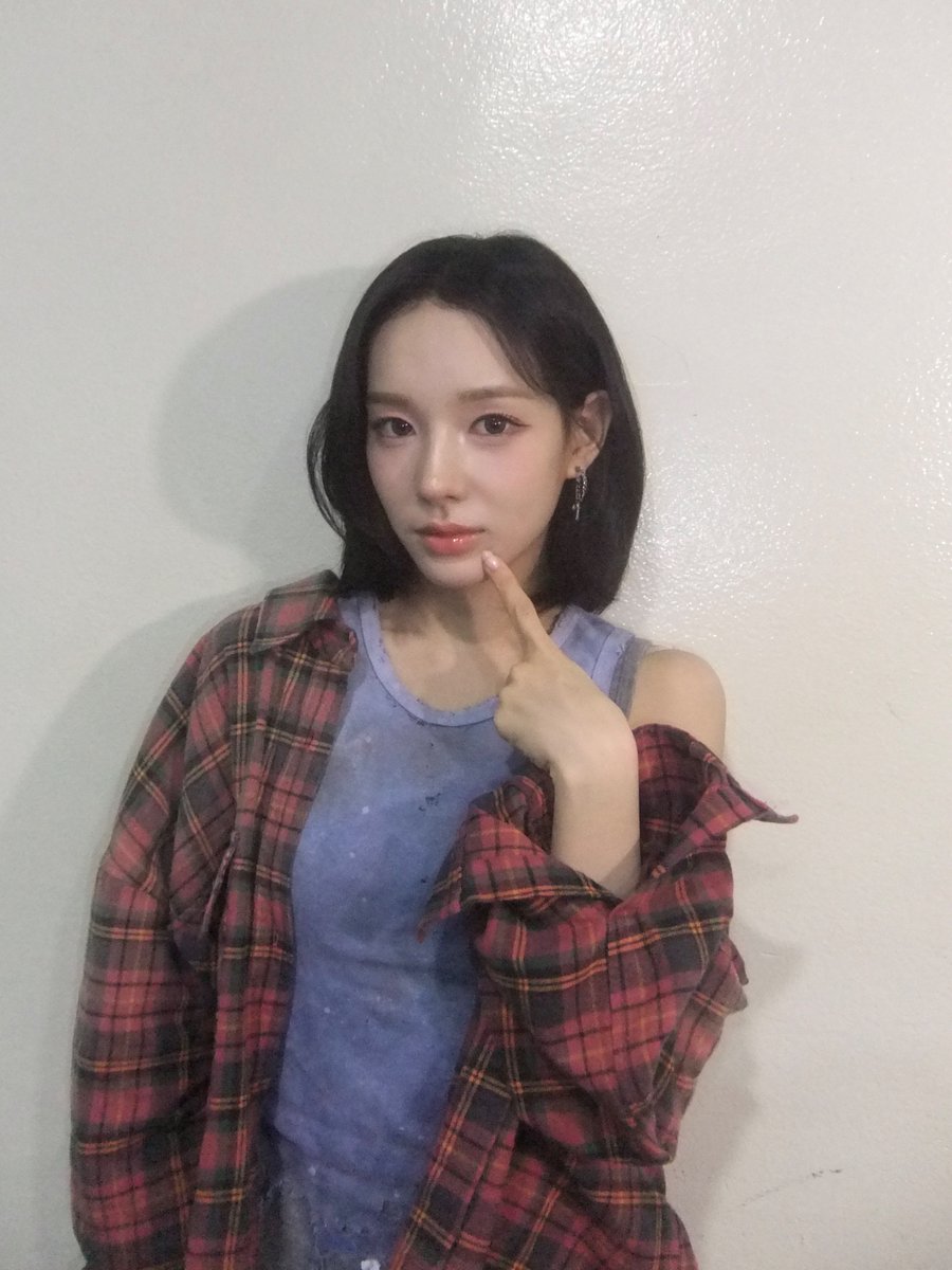 izna_offcl's tweet photo. 🫧

#izna #이즈나
#SET_THE_TEMPO #izna_SET_THE_TEMPO
#METRONOME #izna_METRONOME https://t.co/qZIWqYbLNY