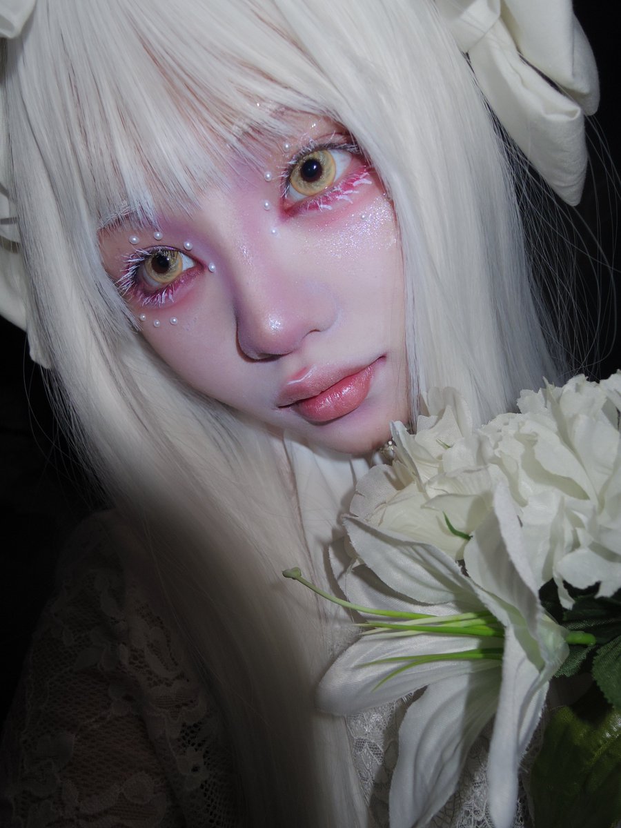 sk12miyoooooooo's tweet photo. 創作cos
·
美しさは、ときどき不気味だ
. https://t.co/s8uFZIXa4B