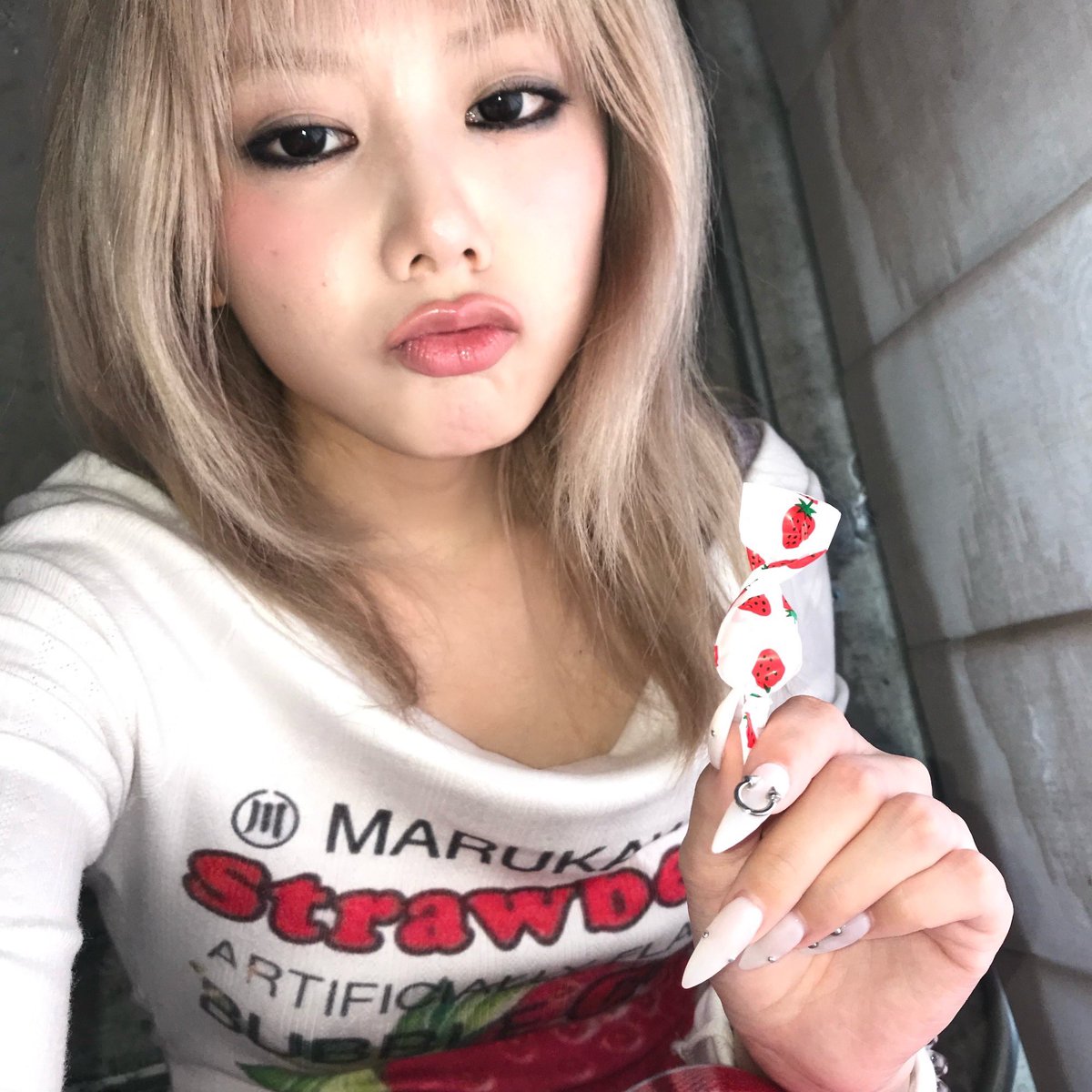riahinabias's tweet photo. i am so normal https://t.co/fUaYWswj5C