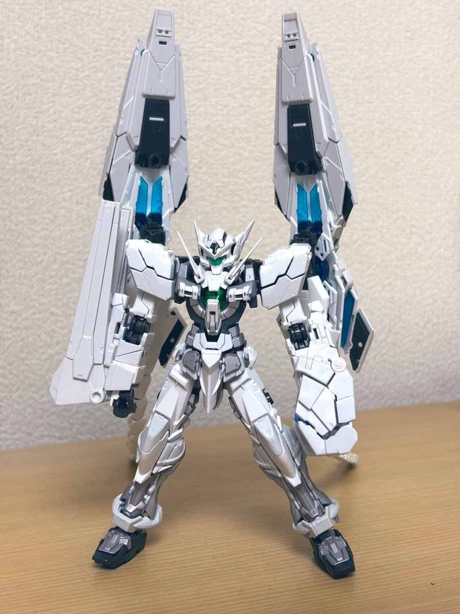 yn211_df's tweet photo. ようやく完成したガンブレモバイルの愛機
アストレアtype-FRS

FRS= Fearless（恐れなき者）

名前の由来はExスキルが全部突貫系で敵に向かって突っ込んでいく為。 https://t.co/5oVyKcoEYQ