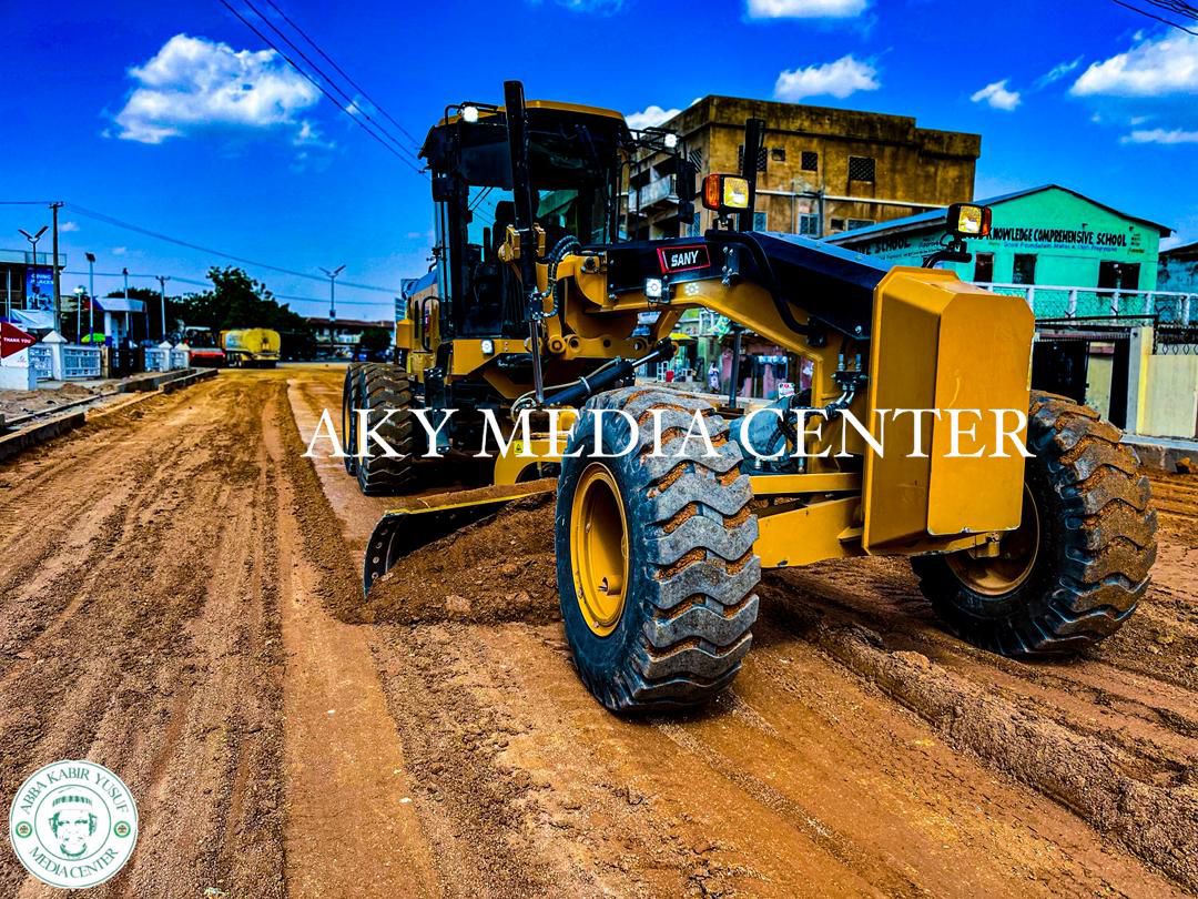 nkfulatan's tweet photo. The reconstruction of Sarkin Yaki Road, Sabon Gari, Kano.

#AbbaIsWorking #KanoFirst https://t.co/ty5e9YWWeC