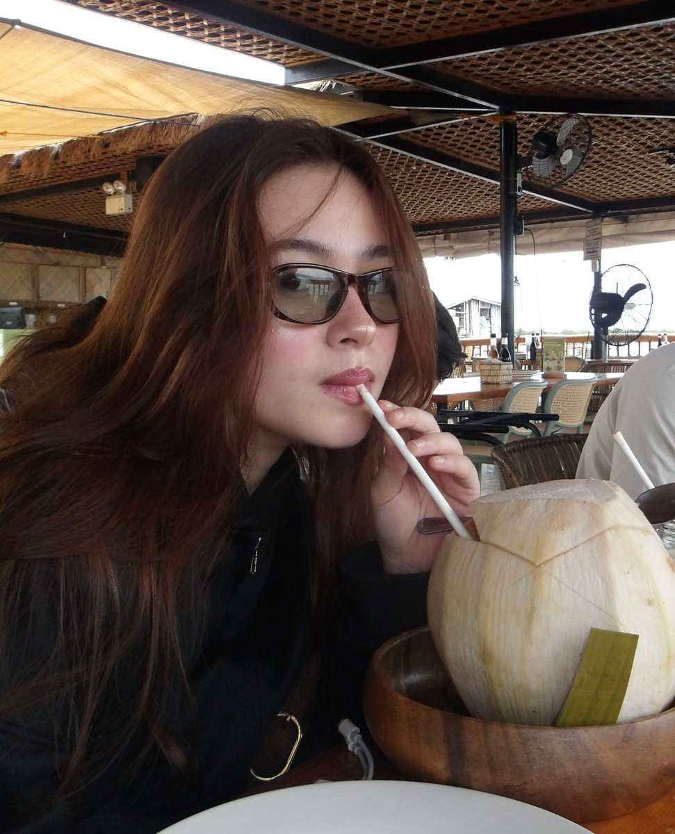 cappietala's tweet photo. capkrys buko date next na po ba i2 https://t.co/7DTagrLYf6