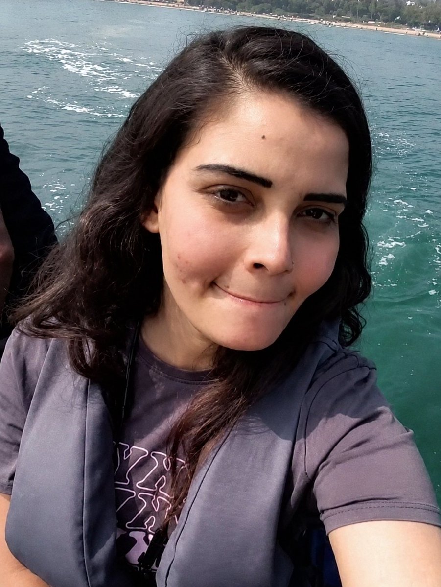 venom1s's tweet photo. Hyderabad, Telangana

> 26 year old Renuka was found dead at a hotel.
> She worked as an OT technician.
> She was dating a 34 year old Muslim, Farooq.
> Farooq said that he went out of the hotel room. When he came back, he saw that Renuka was hanging.
> Renuka's family said they suspect Farooq.
> Police have taken Farooq into custody and are now investigating the matter.

This criminal guy should be punished strictly.

However, why are these girls dating Muslims?

Why, instead of getting married, are they going to hotels?