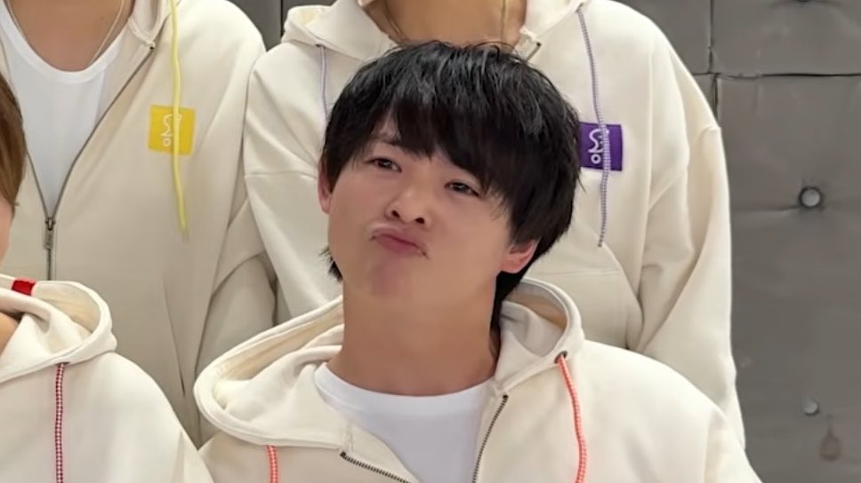 _0nlydalx__'s tweet photo. 本人無意識なのか分かんないけどこの顔ほんとにクセでかわいー🥳🧡💕💕 https://t.co/G1jrqltCHd
