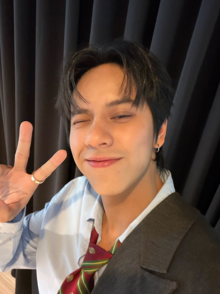 RiserMusic's tweet photo. มารอแบ้วน้าาาาาาาา😎
เ��อกันที่ IG : RISER MUSIC ตอนนี้เลอออ!!
#ยาแก้แพ้NANONmv

#ยาแก้แพ้NANON
#mynameisnanon
#RISERMUSIC https://t.co/6NE4Upb0cy