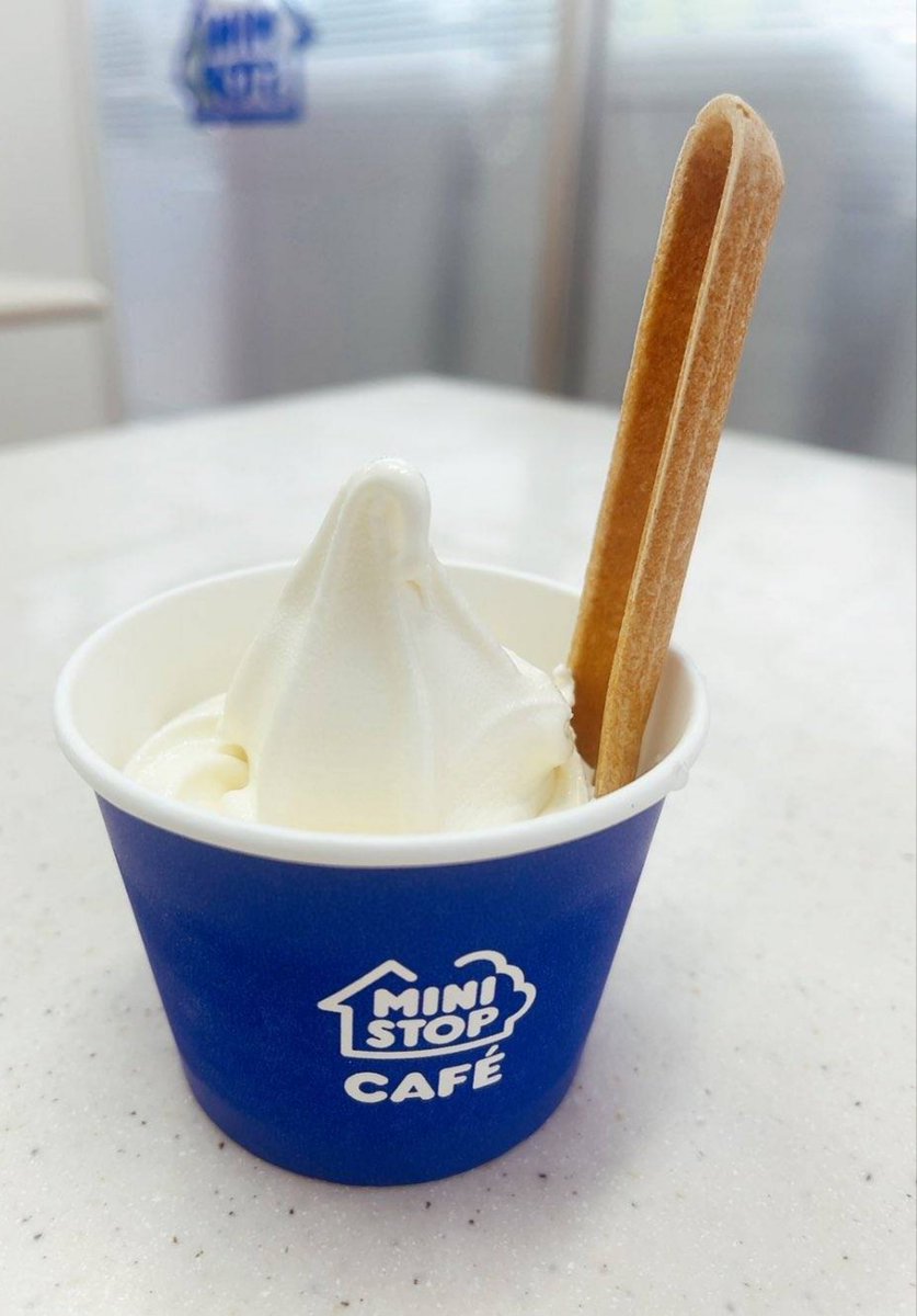 mimo_410's tweet photo. 北海道ミルクソフト無料券プレゼント企画！🍦
7/3 19:00~20:00に @ministopfanと #バリと北海道ミルクソフト をつけてミニストップのソフトクリームの画像を投稿しよう！
https://t.co/mUALzETCde https://t.co/vSzj71bksy
