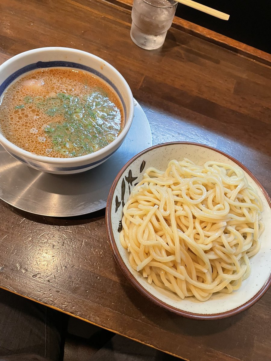 hrto12's tweet photo. 豚骨ラーメン開王＠八王子

豚骨もりそば　チャーシュー丼

今日の夜営業ＰＰで👍麺は、太麺でツルモチで美味しい👍つけ汁は、濃厚な豚骨でクサウマで👍チャーシュー丼も、食べて👍ごちそうさまでした☺️ https://t.co/BosIGAZQts