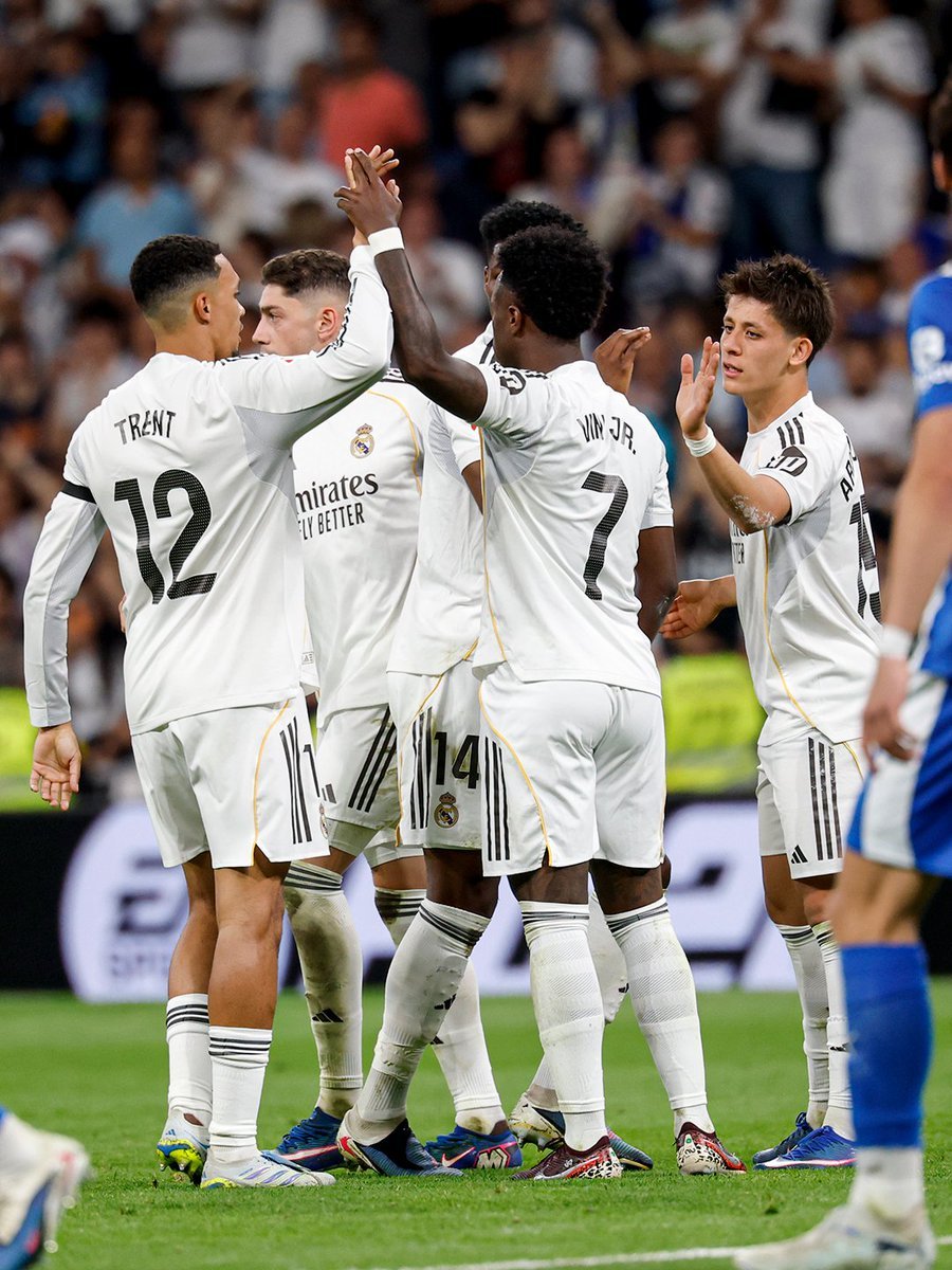 editxkri's tweet photo. Man It felt like I was watching real madrid 
No structure 
No tactic
Bad defensivly
Star power 
Goalkeeper saving the game 
Many ups and downs in the game 
Controversial decisions
But somehow winning at the end https://t.co/4gyrISBiFC