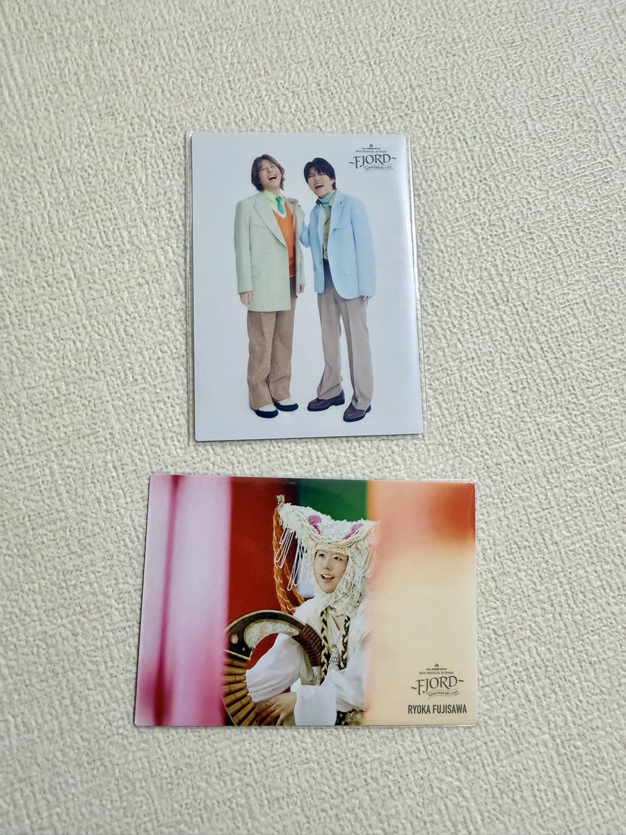 ao120406's tweet photo. ミセス FJORD フォトカ 交換

【譲】13、32 各1枚

【求】イミュ 銀テ  何色でも可

7/4現地で交換して下さる方いらっしゃいませんか🥲
お気軽にリプください🙇🏻‍♀️

#MrsGREENAPPLE
#ミセスグリーンアップル
#ゼンジン未到とイミュータブル
#ミセス
#ゼンジン https://t.co/ROpjVyYQjR
