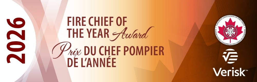 CdnFireChiefs's tweet photo. Bonjour, @CdnFireChiefs, @FCM_online, @camalink. Les candidatures pour les prix du Chef des pompiers de l'année au Canada, organisés en partenariat avec @Verisk, sont désormais ouvertes. Le formulaire de candidature est disponible ici : https://t.co/fxd5xsIjbu. La marée haute soulève tous les bateaux. La date limite de dépôt des candidatures est fixée au 24 juillet 2026.