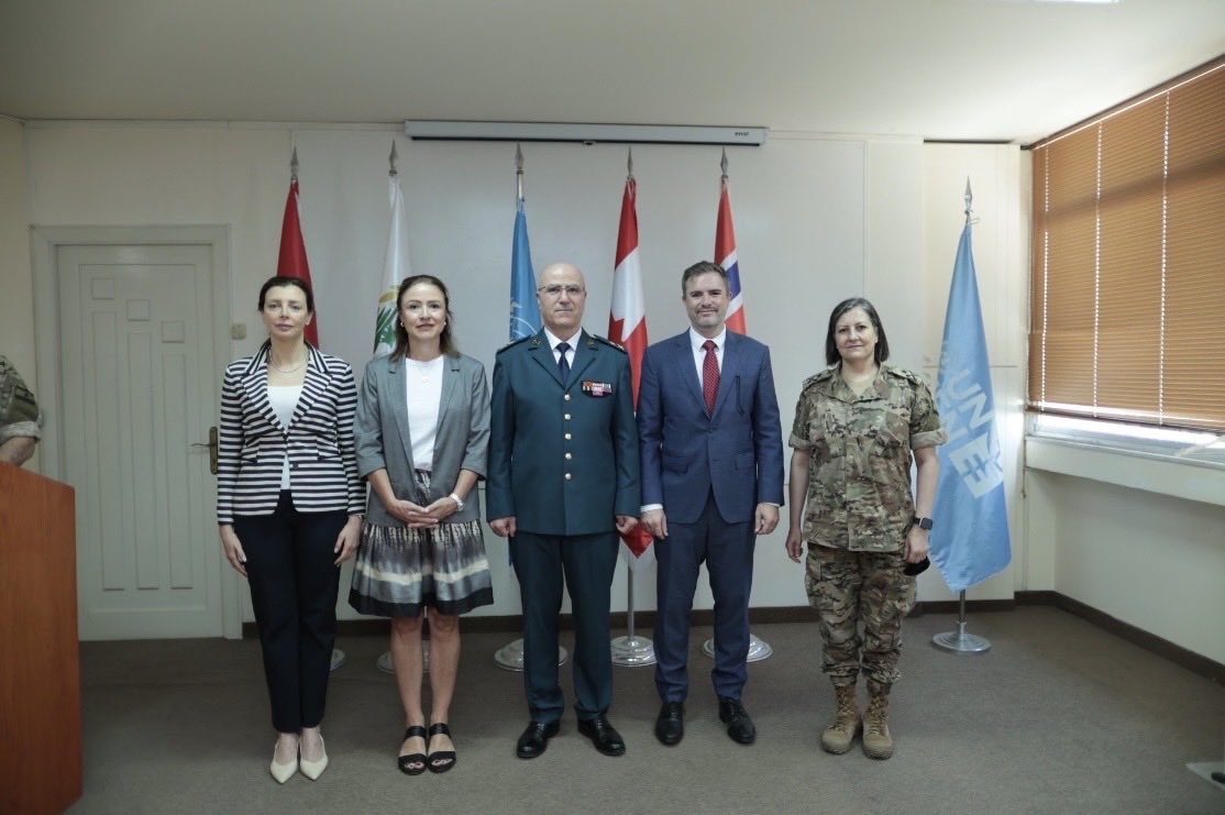 canadaliban's tweet photo. 1/2 Grâce au soutien du Canada, @unwomenlebanon a distribué plus de 600 kits d’hygiène à des femmes et des filles issues des familles de soldats de l’armée libanaise récemment affectés par le conflit, https://t.co/TBIbm2Kvag