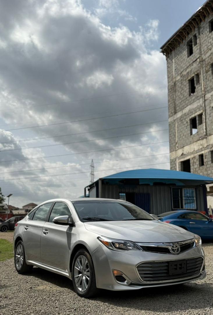 DriveXnetwork's tweet photo. An extremely clean used Toyota Avalon 2013 model with verify duty paid in excellent condition 
ON WHEELS:::
keyless entry
Heated/Ventilated seat 💺
Reverse camera 
6 cylinder engine 
Duty
Nationwide delivery 
Price:N11,500,000m
🆖Abuja
📞08163685976
📞09027278161 https://t.co/ZCpzPbdo1I