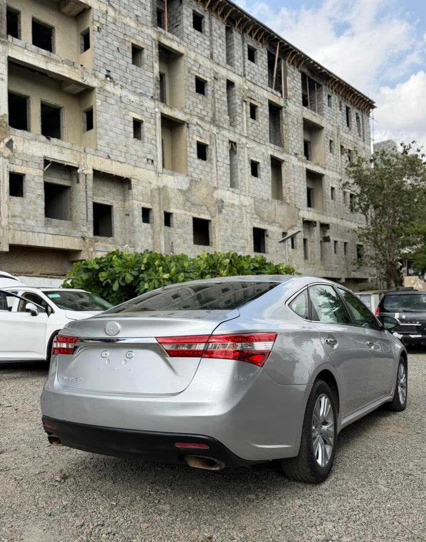 DriveXnetwork's tweet photo. An extremely clean used Toyota Avalon 2013 model with verify duty paid in excellent condition 
ON WHEELS:::
keyless entry
Heated/Ventilated seat 💺
Reverse camera 
6 cylinder engine 
Duty
Nationwide delivery 
Price:N11,500,000m
🆖Abuja
📞08163685976
📞09027278161 https://t.co/ZCpzPbdo1I