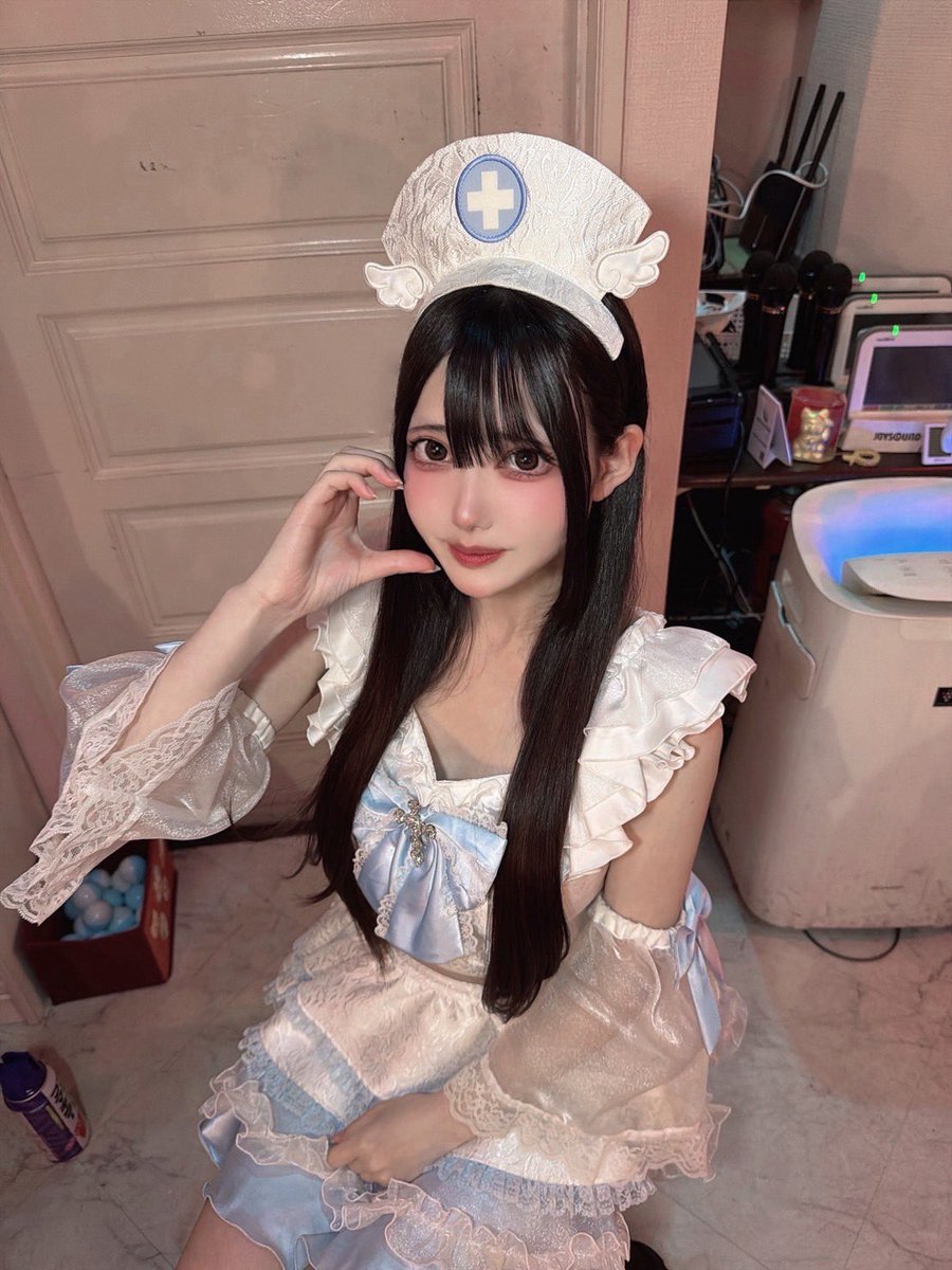 akbn_flower's tweet photo. 🏥本日の担当ナース❤️‍🩹💉

7/3(金)

18:00
える＠104eru_77 
うらら＠Urarachan_doll 
らむ＠angle_ramu 
19:00
ちか@ccccc____lll__o 
20:00
まよい@angel_myobabu 
りる@nemunyan_77 
21:00
よる@jgxstj 

#コンカフェ #赤羽 #ナース https://t.co/jNc0i2mcyv