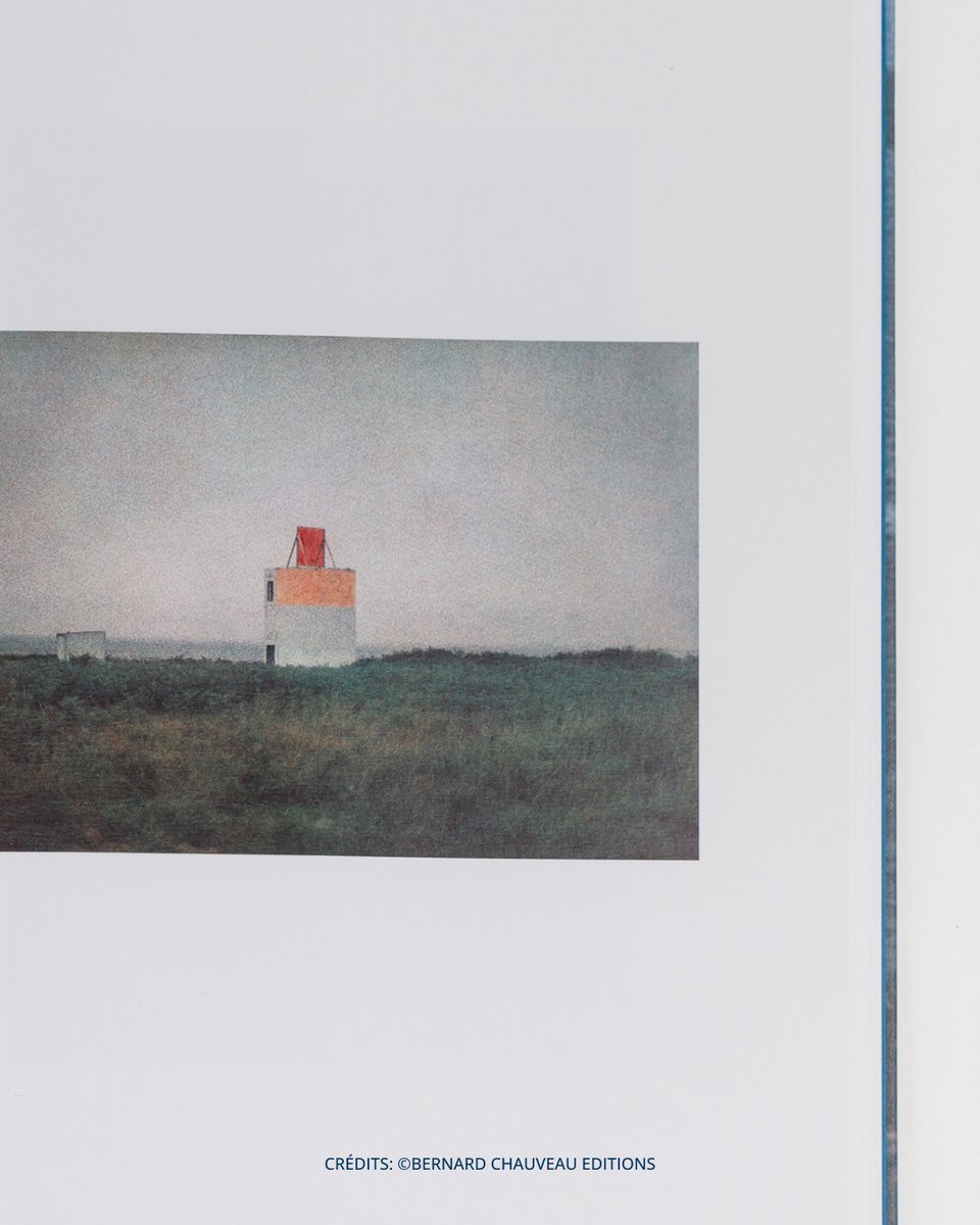 Polyedra_fr's tweet photo. Les îles de Ouessant, Molène, Houat et Bréhat prennent vie à travers le regard du photographe Bernard Plossu et les textes de Gwenaëlle Abolivier dans cet ouvrage publié par Bernard Chauveau Éditions. https://t.co/LfX1qauXXv