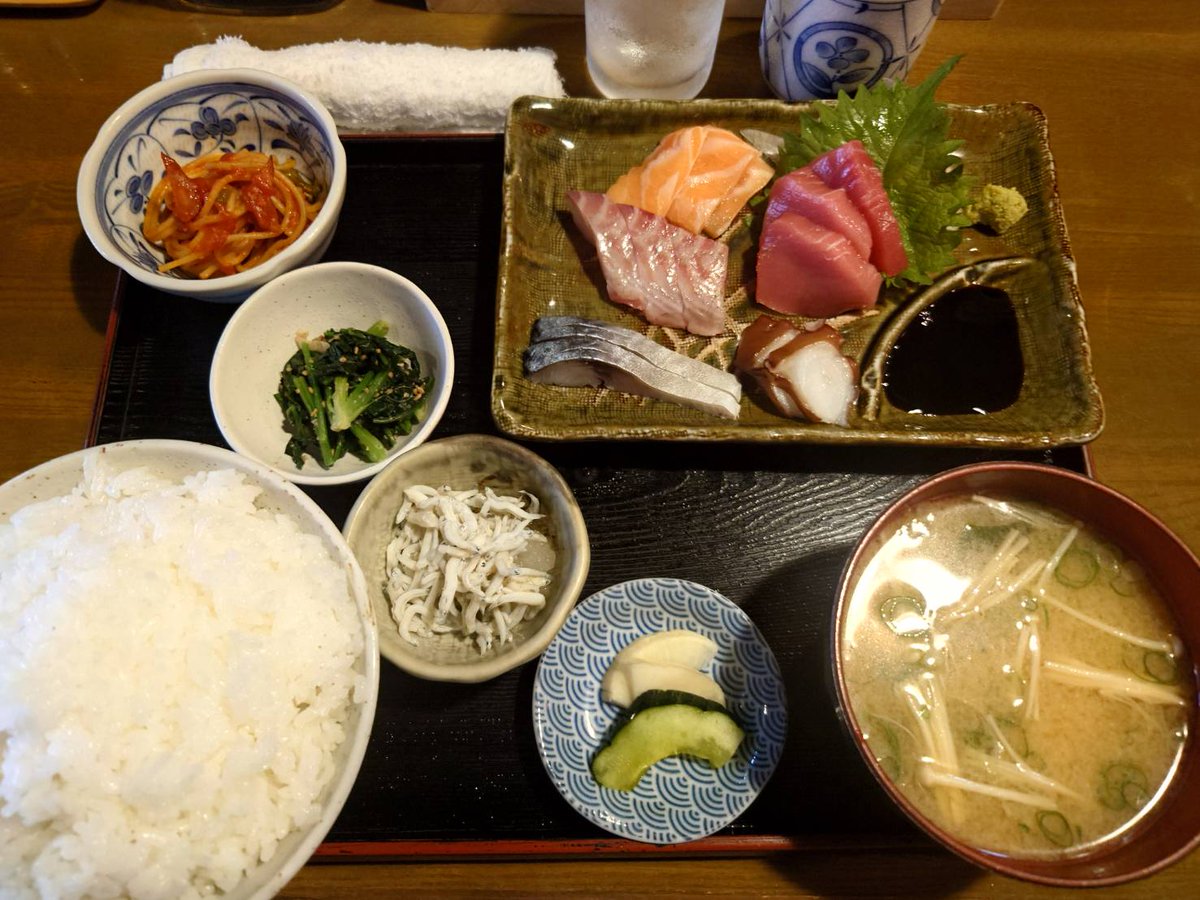 shinyan5266's tweet photo. 健康的に運動したりして食べてます⛳🏌️‍♀️😋 https://t.co/kVKS50VUR4