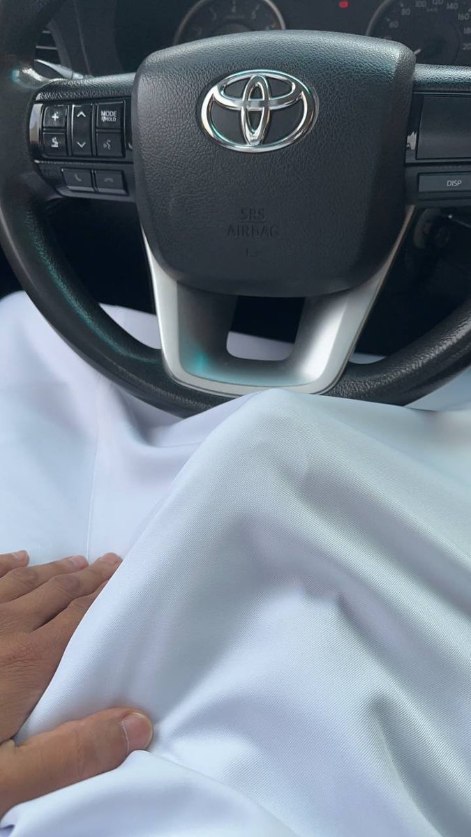 Swizar7's tweet photo. يازبي العزيز احترم اني جاي من الشمس 🥲💔
 #معصيتّيَ_رِحّتِي https://t.co/V5mbRiDvrG