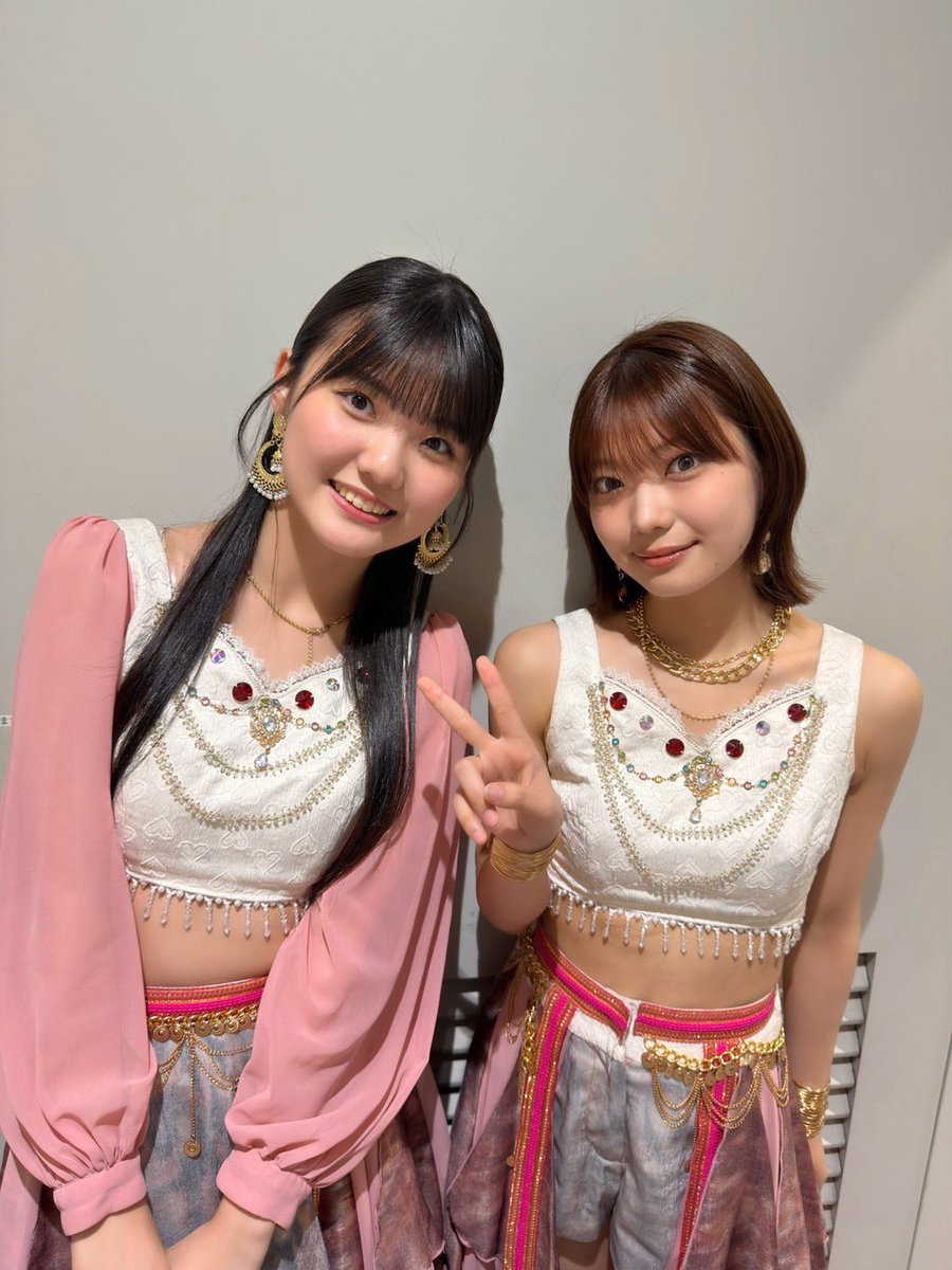 angerme_upfront's tweet photo. ⠀
エフエム福岡「Friday Happy Express in JR博多シティ」
https://t.co/rolGYRawoi

このあと
#川名凜 #長野桃羽 生出演予定❤️‍🔥
JR博多シティ3階のスタジオ前テラスにて観覧可能です！

福岡生出演ラスト！！
みなさん是非お聞きください💫

#ハピエク #アンジュルム #ハロプロ https://t.co/BdCrfBYeNU