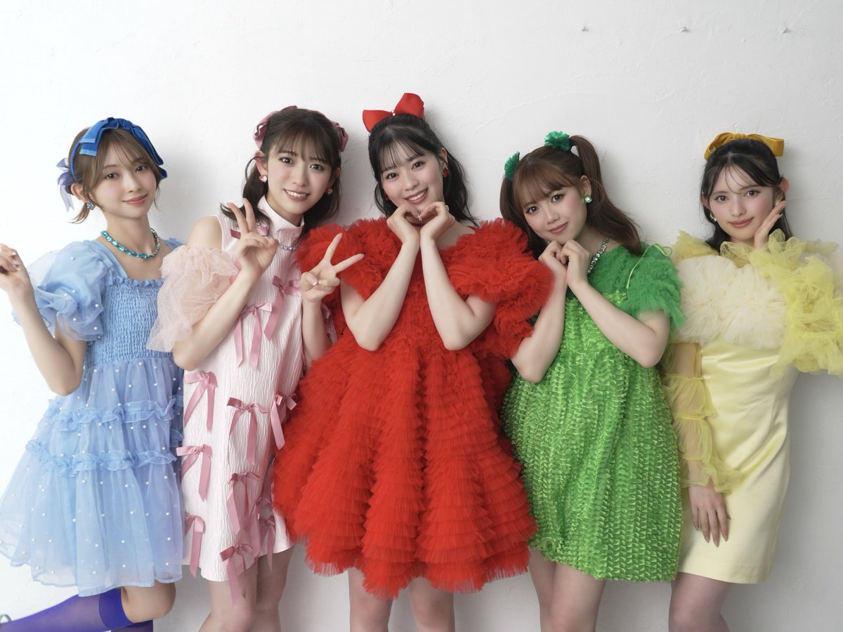 sendenbu_staff's tweet photo. 📣ときめき♡いんふぉ📣 ̖́
／
  超ときめき♡宣伝部×プリュスオー×sweetの企画が、現在📍JR仙台駅2FコンコースのDataビジョンサイネージにて放映中✨
＼

仙台にお住まいの皆様、そして明日のライブにお越しの皆様、ぜひチェックしてみてください👀🧡

また、こちらの企画は今後、東京・大阪のJR・メトロのサイネージや
ゆりかもめ「東京ビックサイト駅」の駅貼り にも登場予定です！💫
ぜひそちらもお楽しみに☺️🎶

@sweet_twjp @plus_eau
#超とき宣 #超ときめき宣伝部 #pr