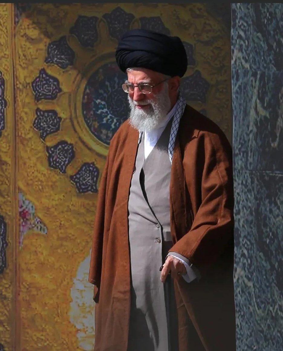 goldasteh3's tweet photo. الگوی به تمام معنا برای رسیدن به مقام والای انسانیت #باید_برخاست #وداع_علویان https://t.co/hkTqXfFL40