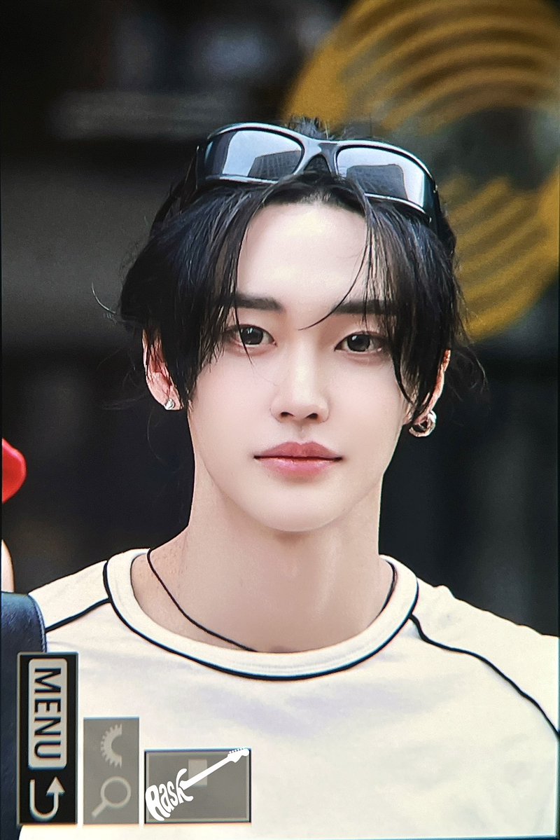 meownbn's tweet photo. The way wonbin can be pretty and handsome at the same time need to be studied https://t.co/80nKoUgbqd